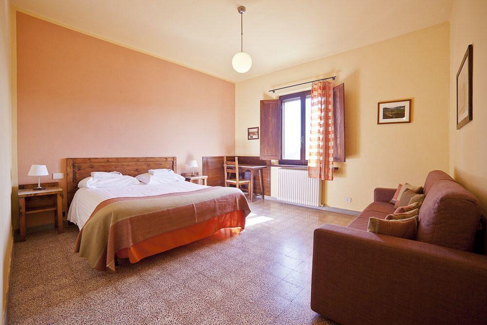 Agriturismo Fattoria Voltrona San Gimignano Exterior foto