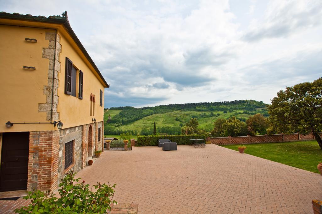 Agriturismo Fattoria Voltrona San Gimignano Exterior foto