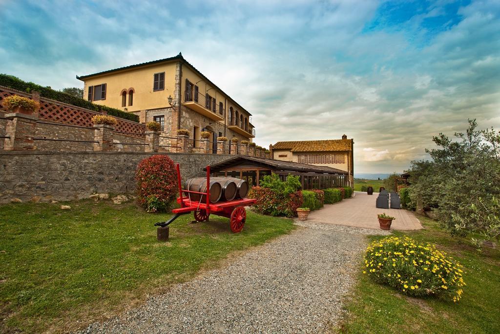 Agriturismo Fattoria Voltrona San Gimignano Exterior foto