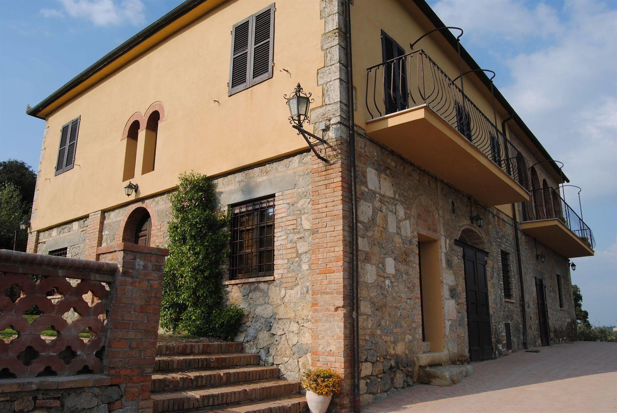Agriturismo Fattoria Voltrona San Gimignano Exterior foto
