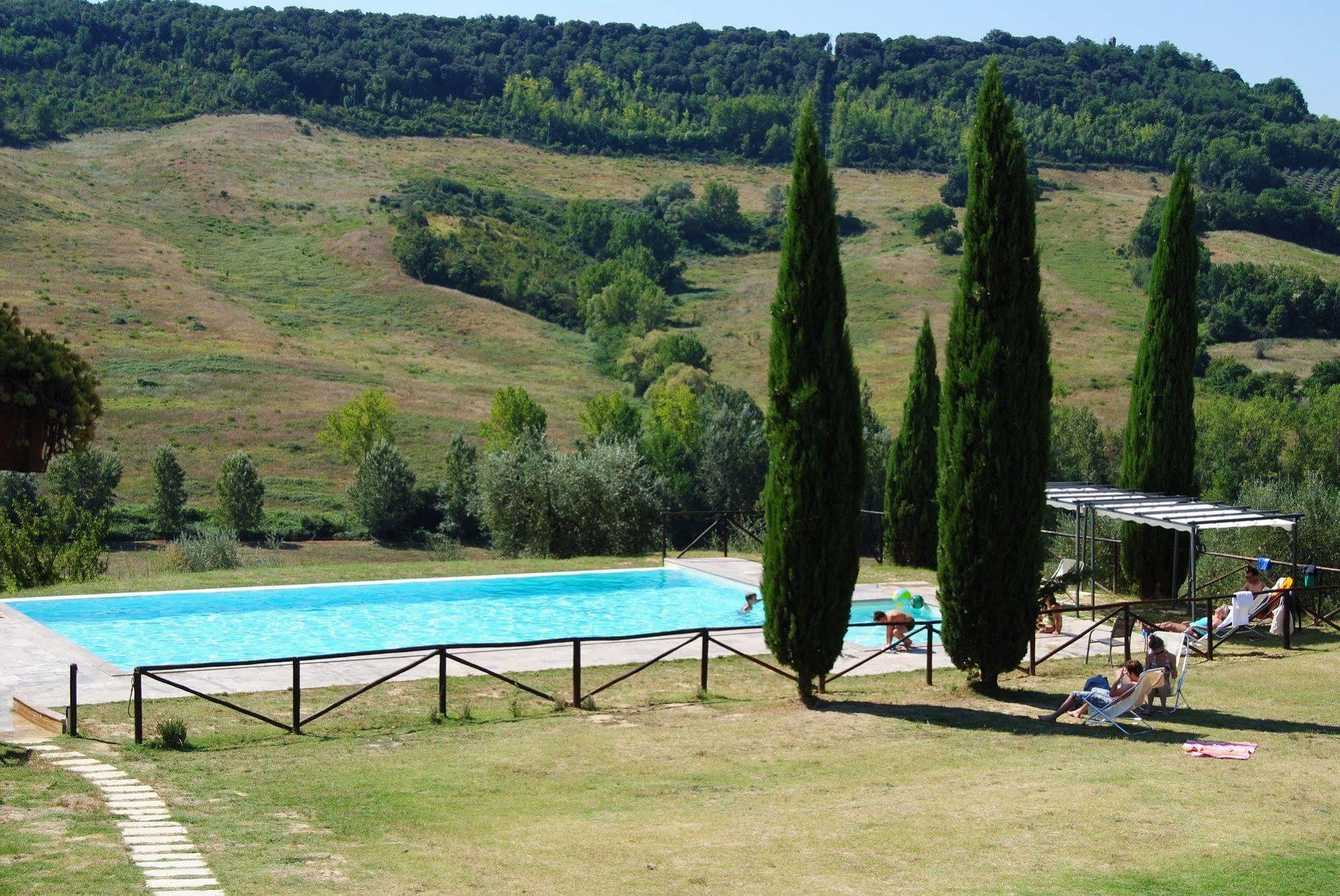 Agriturismo Fattoria Voltrona San Gimignano Exterior foto