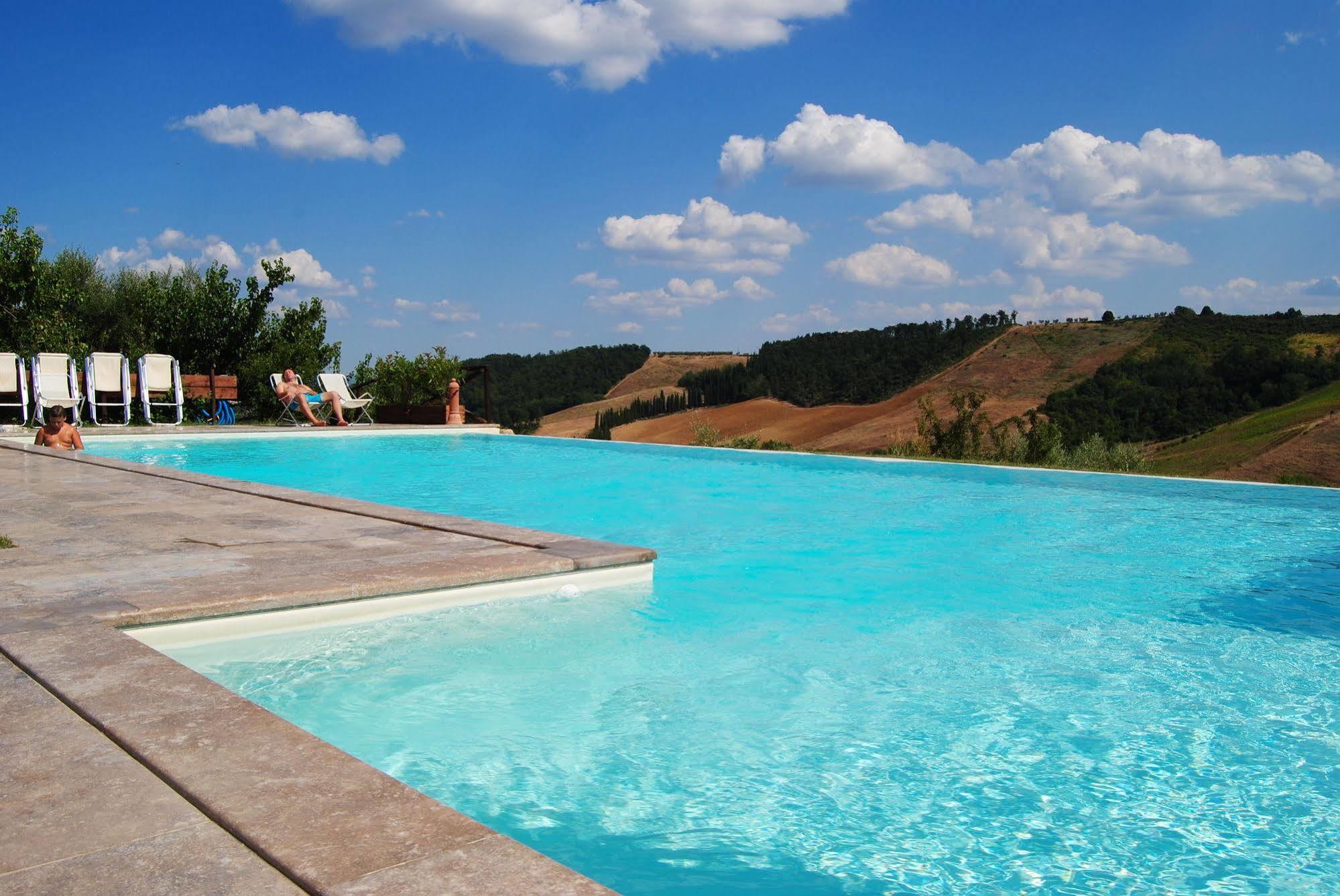 Agriturismo Fattoria Voltrona San Gimignano Exterior foto